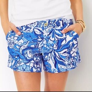Lilly Pulitzer Women's Blue and White Floral Shorts